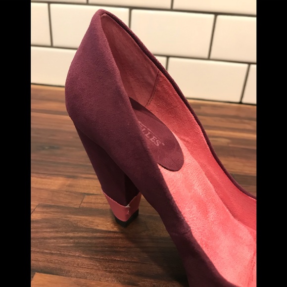 Seychelles Plum Suede Heels - Picture 5 of 5
